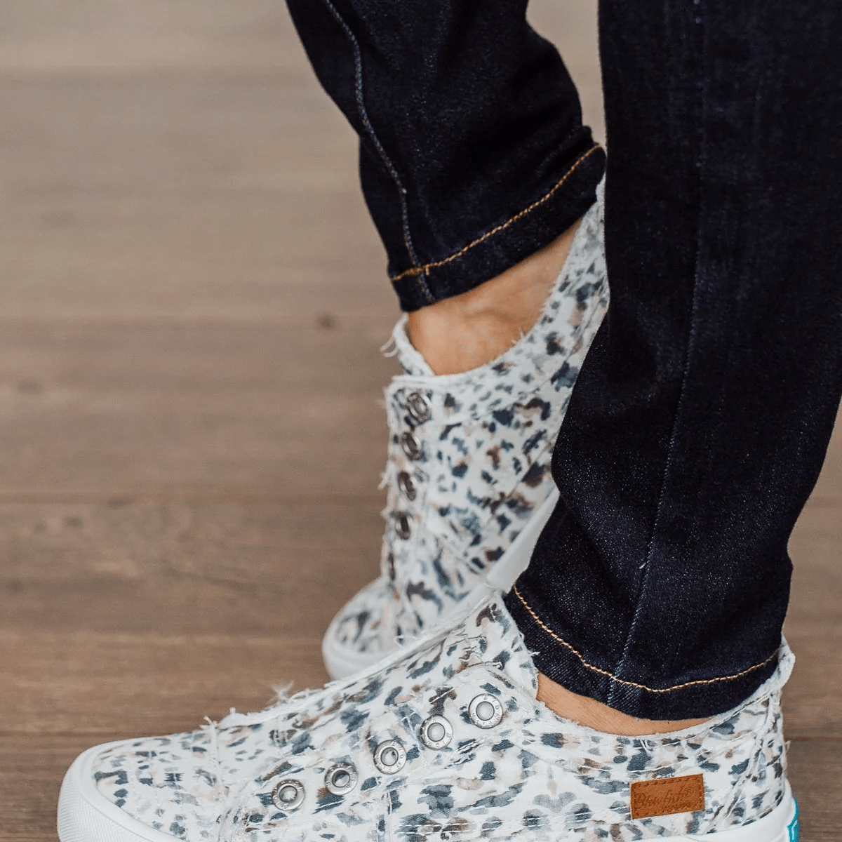 Blowfish Malibu Play Off White Rainforest Leopard 6.5 M 193529136692 Shoe Deals Outlet