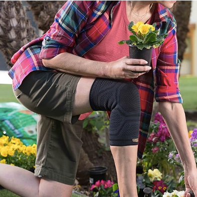 CopperFit Unisex Elite Copper Infused Knee Compression Sleeve Black S/M 754502041527 Shoe Deals Outlet