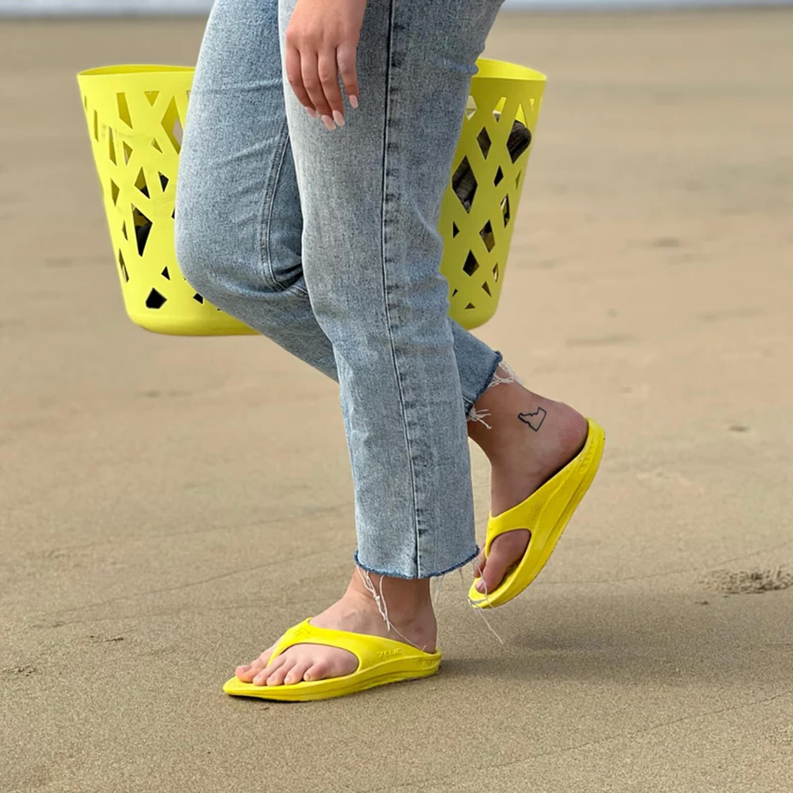 Telic Footwear Energy Flip Flop - Unisex Sunshine Yellow Shoe Deals Outlet