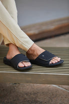 VIONIC 24Kiwi Motion Control Orthotic Sandal - Unisex Black and Grey Shoe Deals Outlet