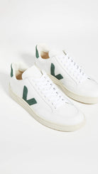 Veja V-12 Leather - Men