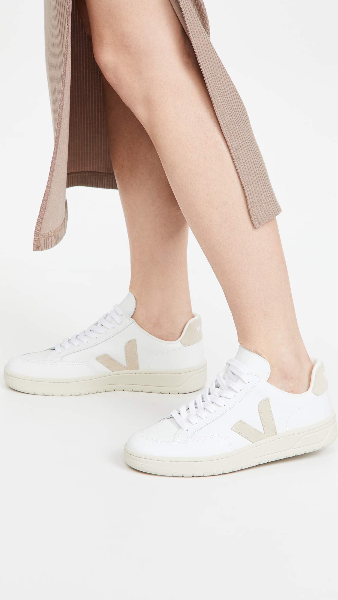 Veja V-12 Leather - Women