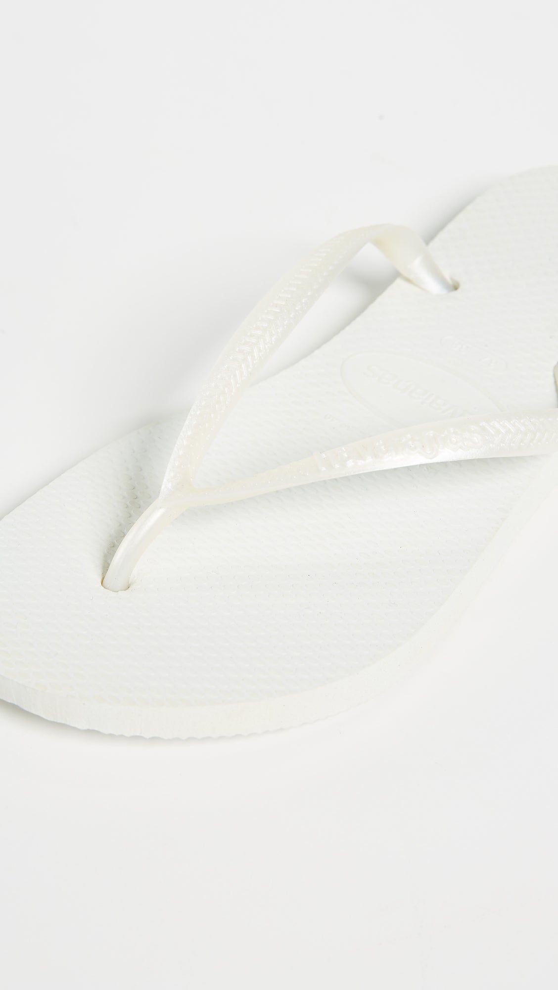 Havaianas Slim Flip Flops - Unisex