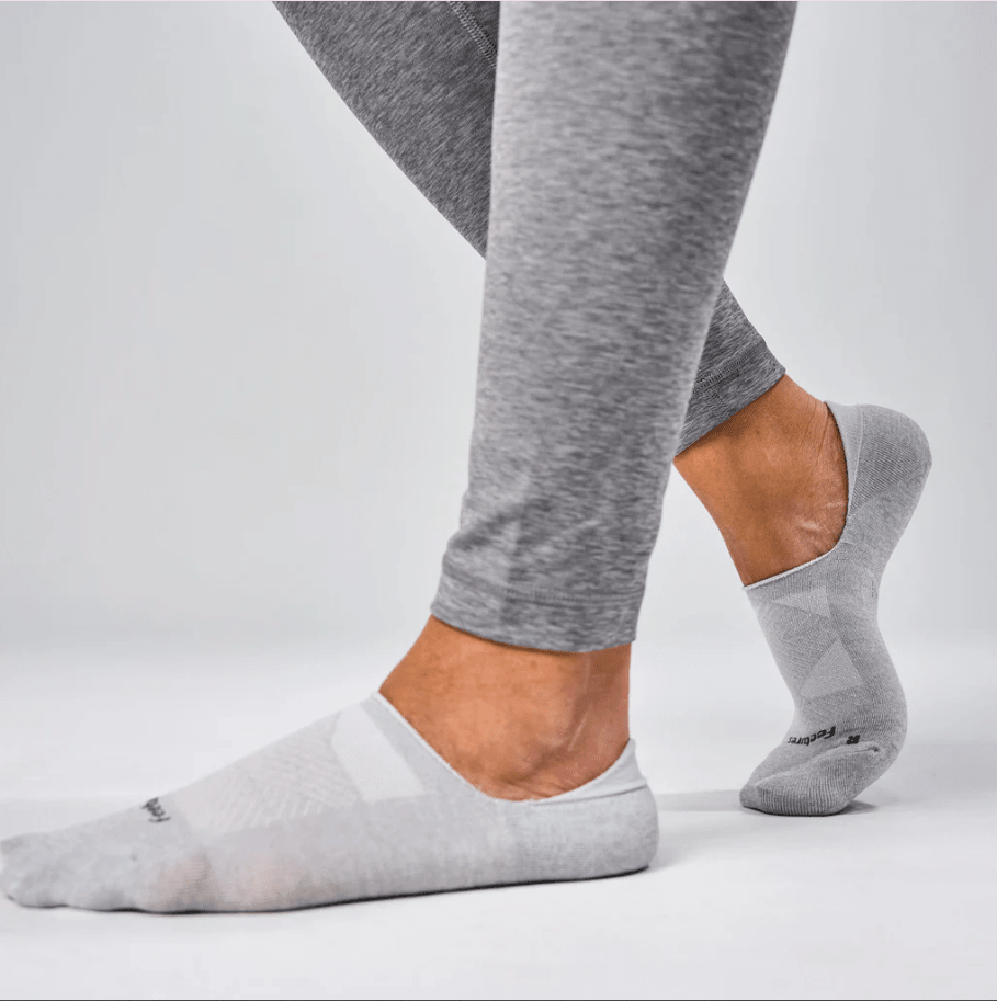 Feetures Elite Ultra Light Invisible Gray Small 840557148332 Shoe Deals Outlet