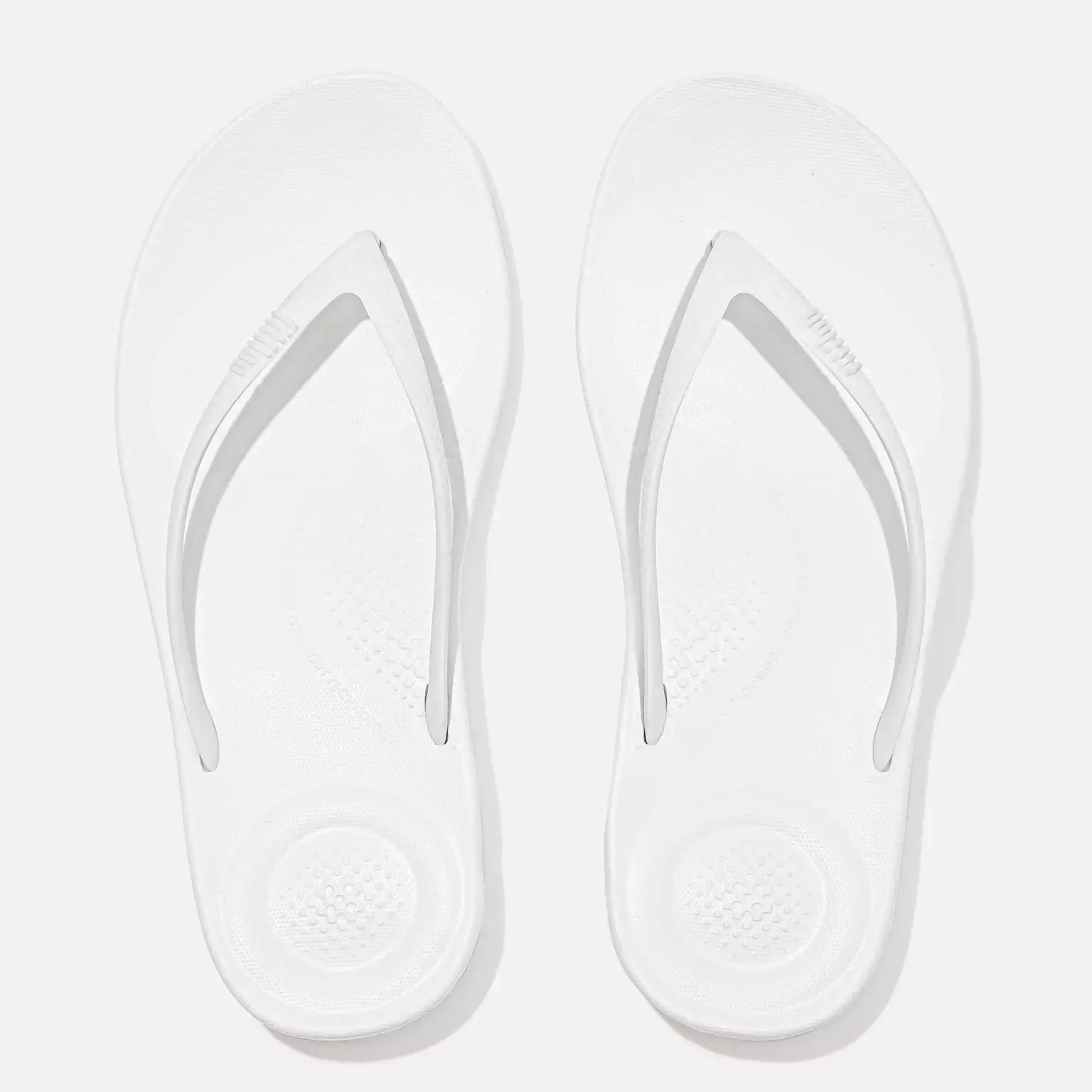 FitFlop iQUSHION Ergonomic Flip - Flops Urban White 10 M 190035324407 Shoe Deals Outlet