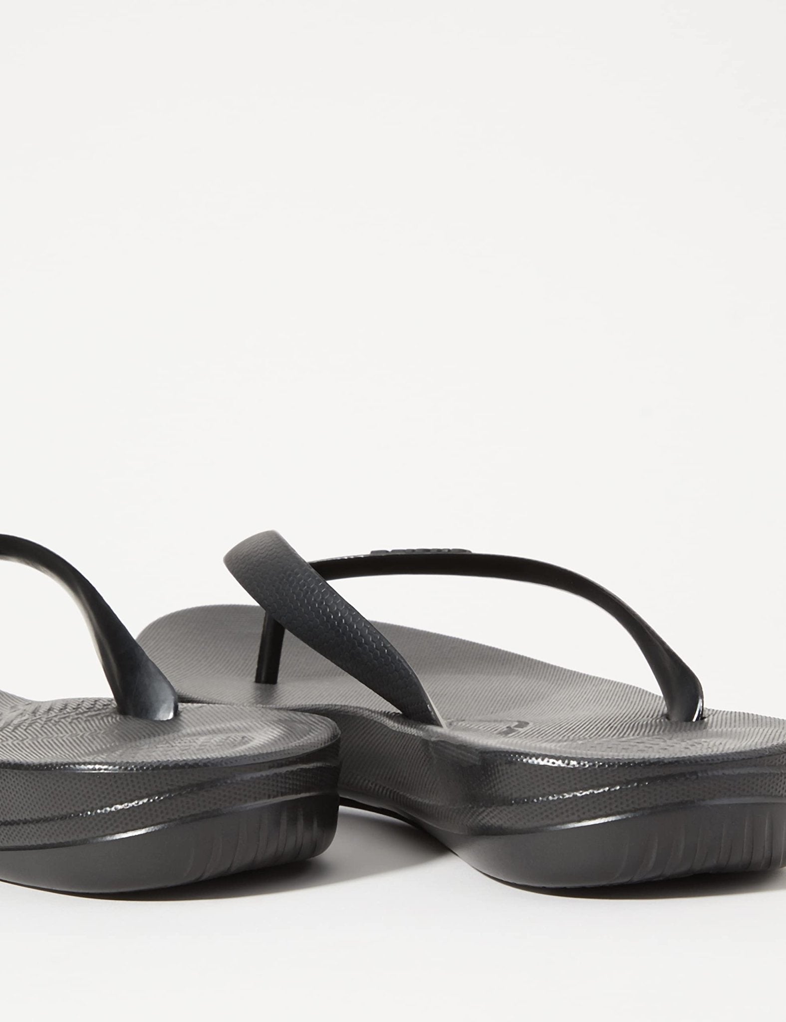 FitFlop IQushion Ergonomic Flip - Flops - Men's Black Shoe Deals Outlet