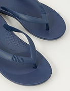 FitFlop IQushion Ergonomic Flip - Flops - Men's Midnight Navy Shoe Deals Outlet