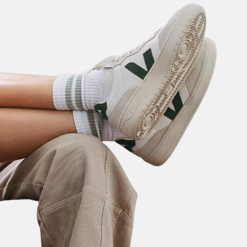 VEJA V - 90 LEATHER - Women's White/Cyprus Shoe Deals Outlet